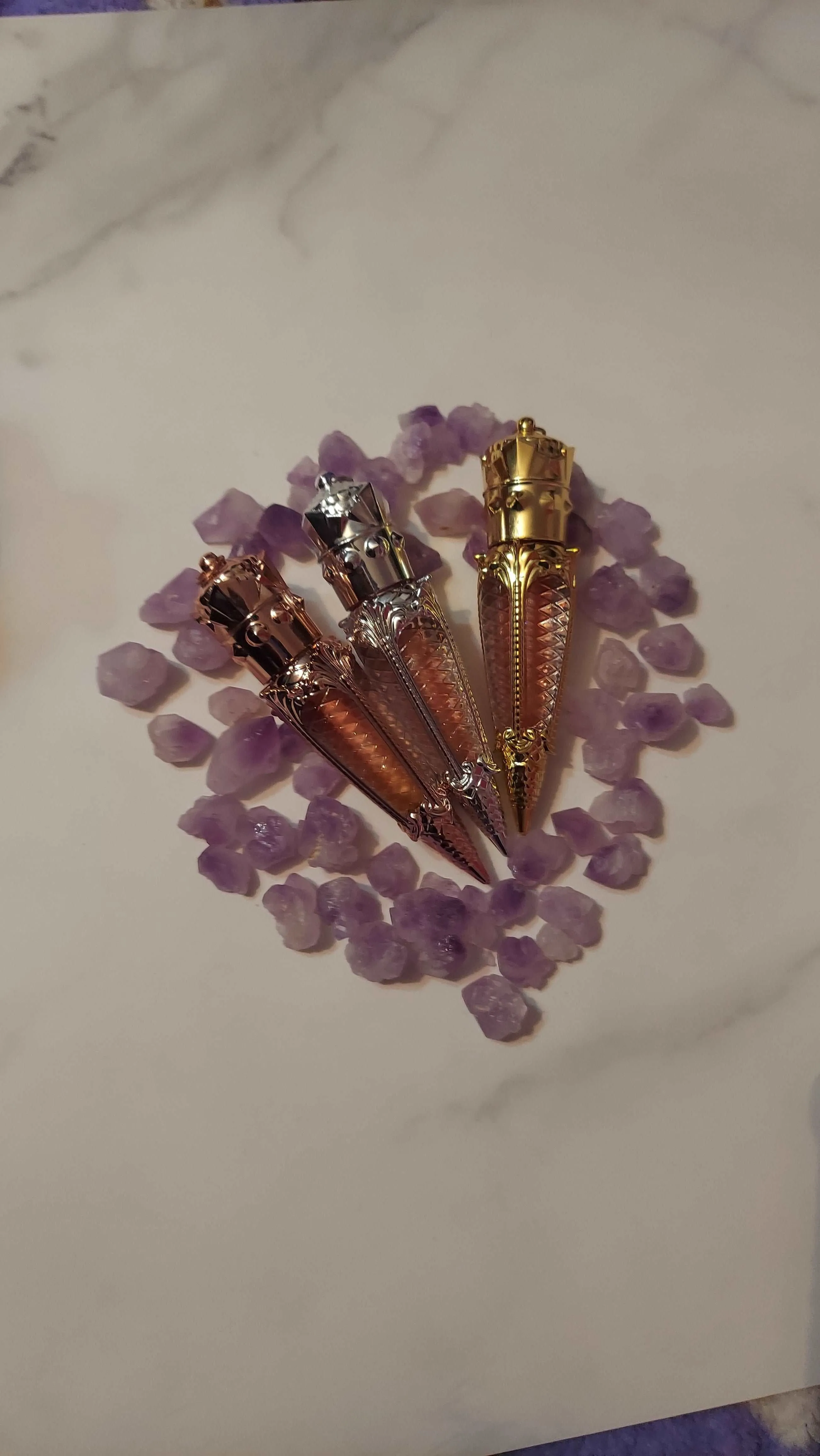 Liquid Lipstick | Renaissance Liquid Lipstick Necklace | Gold