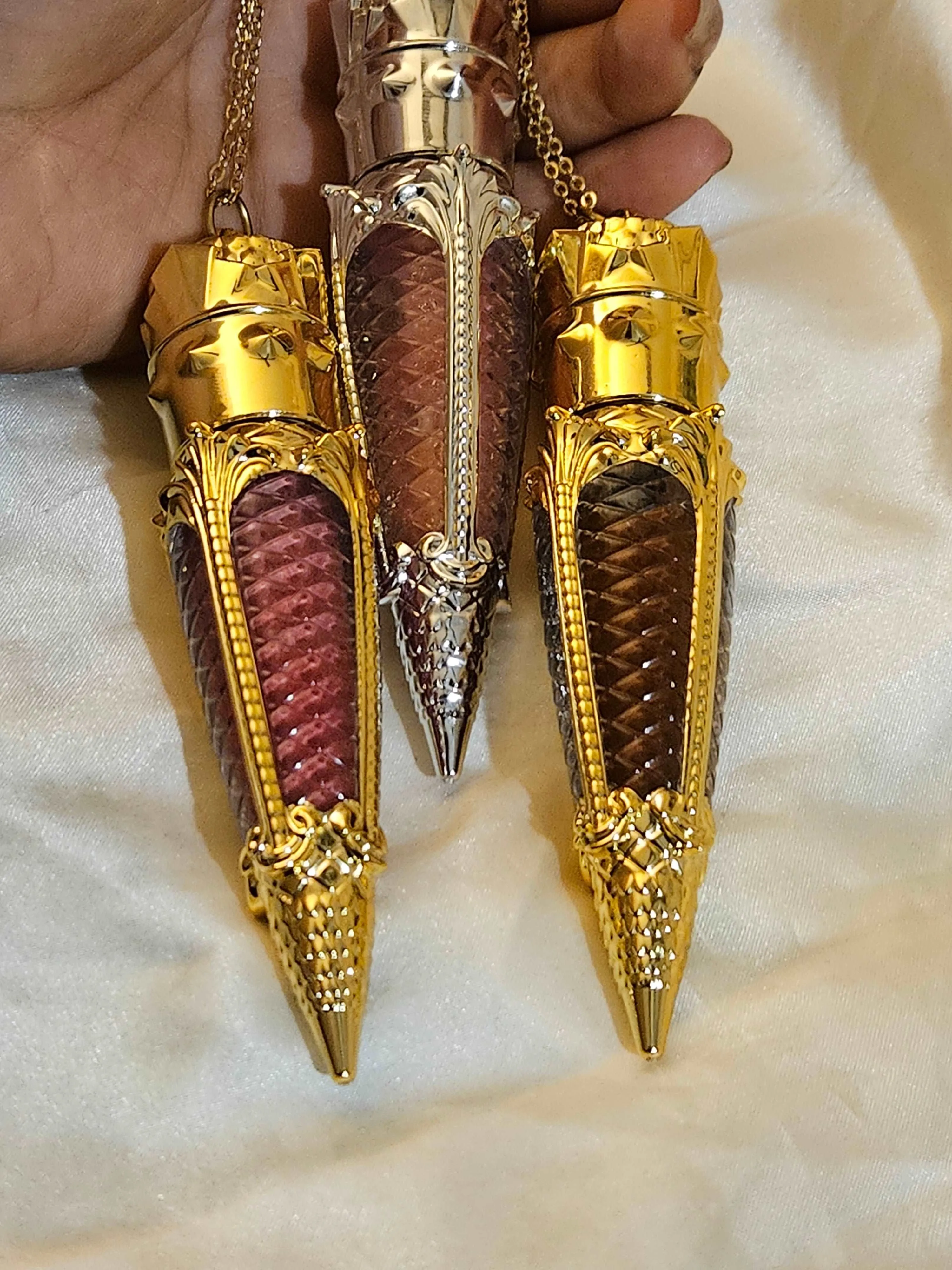 Liquid Lipstick | Renaissance Liquid Lipstick Necklace | Gold