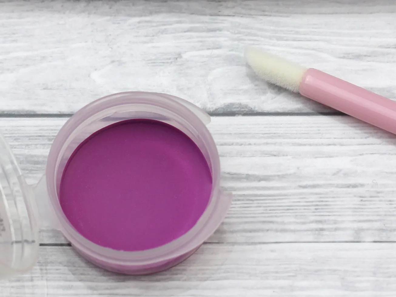 "Dragonfruit" - Mineral Lipstick