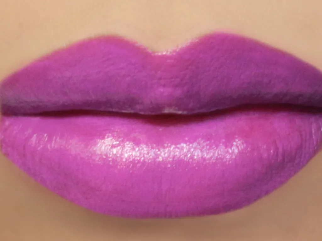 "Dragonfruit" - Mineral Lipstick