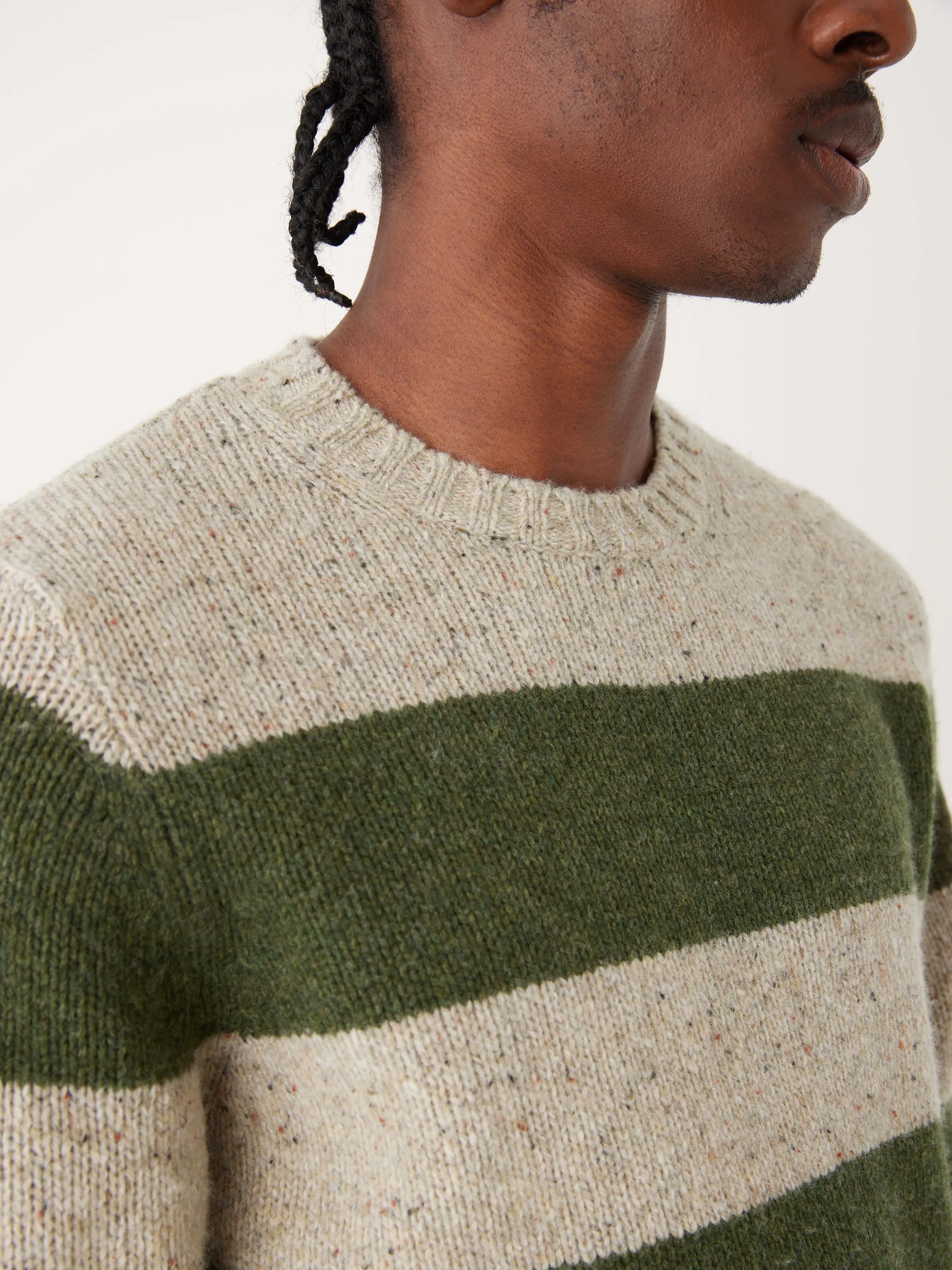 The Lambswool Crewneck Sweater in Forest Green